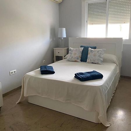 Apartamento Junto Al Puerto Deportivo De Estepona Bagian luar foto